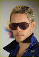 jared-leto-30-seconds-to-mars-2010-mtv-world-stages-01.jpg