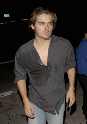 75616 Kevin Zegers 3 122 1082lo