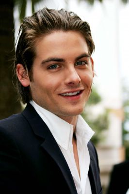 Kevin Zegers (6)