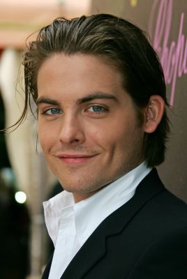 Kevin Zegers (9)