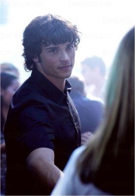 Tom Welling Portrait15