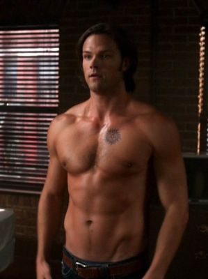 Jared-Padalecki-Shirtless-in-Supernatural-4