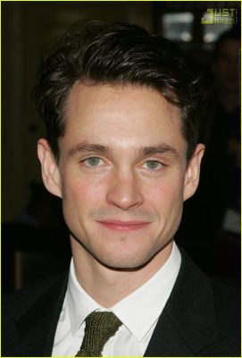 hugh-dancy-claire-danes-08