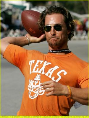 matthew-mcconaughey-rose-bowl03