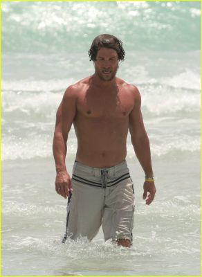 matthew-mcconaughey-shirtless-15