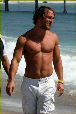 matthew-mcconaughey-surfing-32