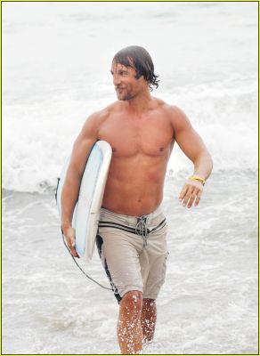 matthew-mcconaughey-surfing08