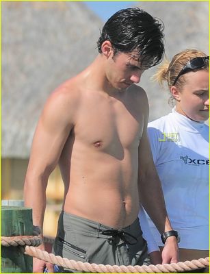 hayden-panettiere-milo-ventimiglia-bora-bora-16